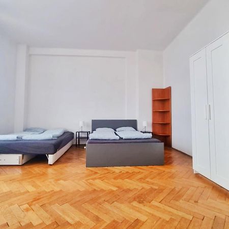 Nice Room In Old Town Krakow Luaran gambar