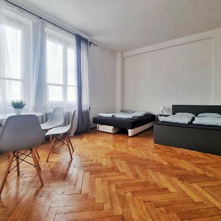 Nice Room In Old Town Krakow Luaran gambar